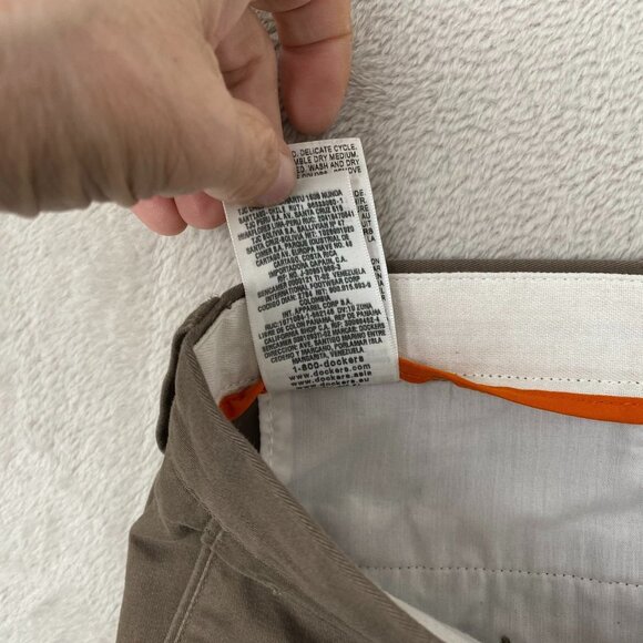 Dockers Men's Khaki Pants 42x30 D4 Classic Fit Brown 100% Cotton Straight Leg - Picture 10 of 12